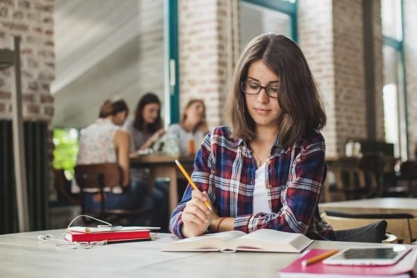 Leia mais sobre o artigo Ensino Médio e estudo para o Enem